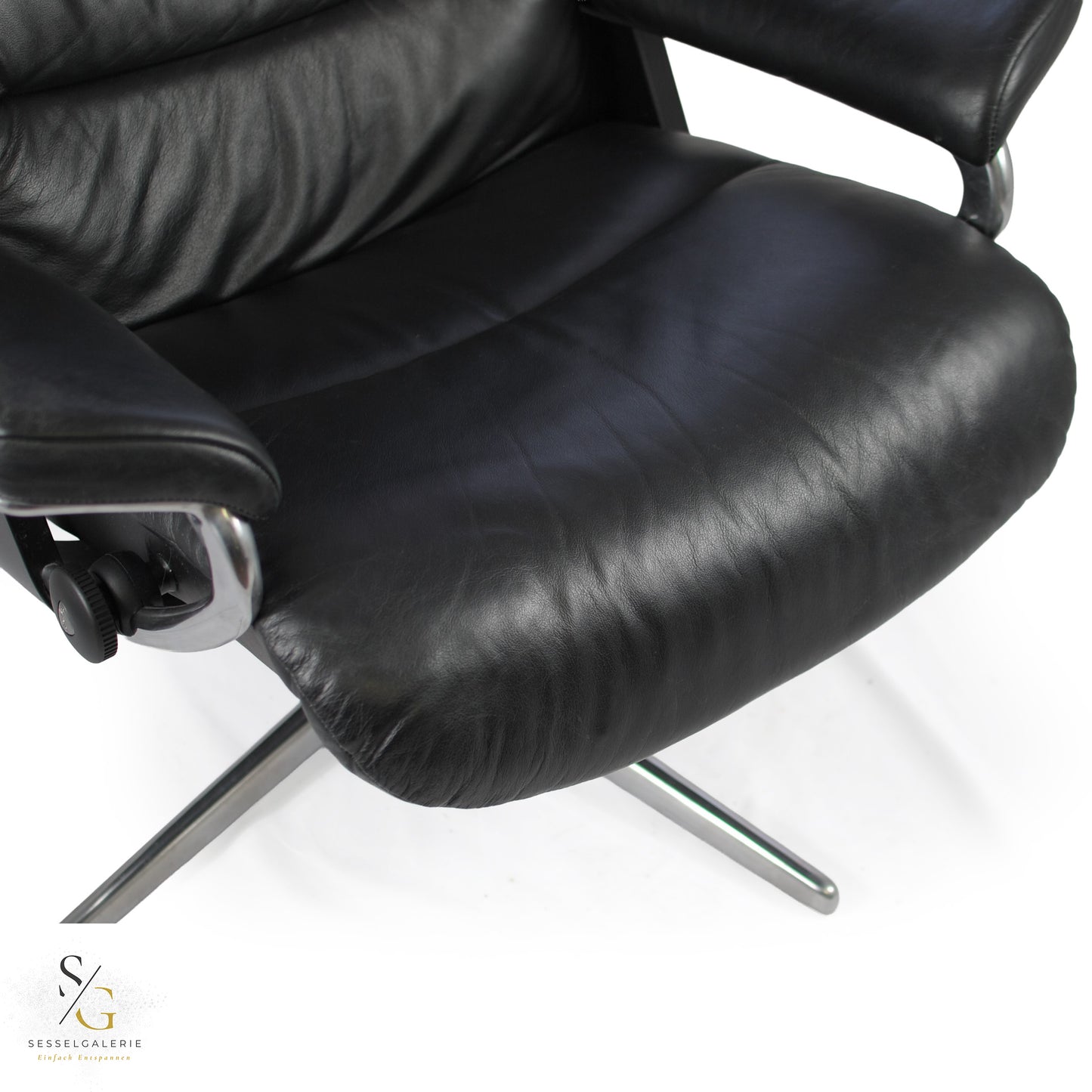 Stressless View (M) Cross Base + Hocker
