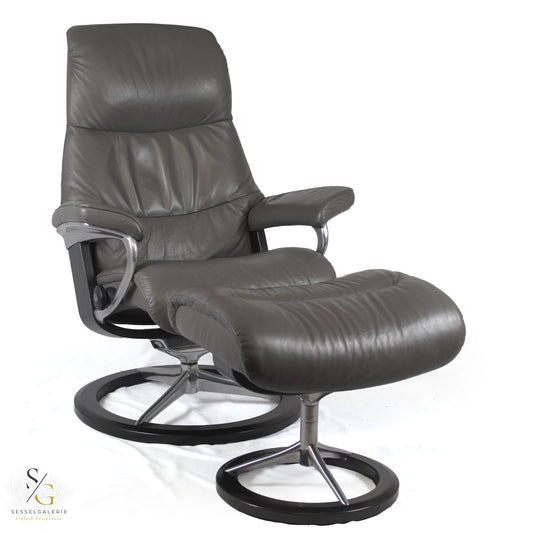Stressless View (S) Signature Base + Hocker