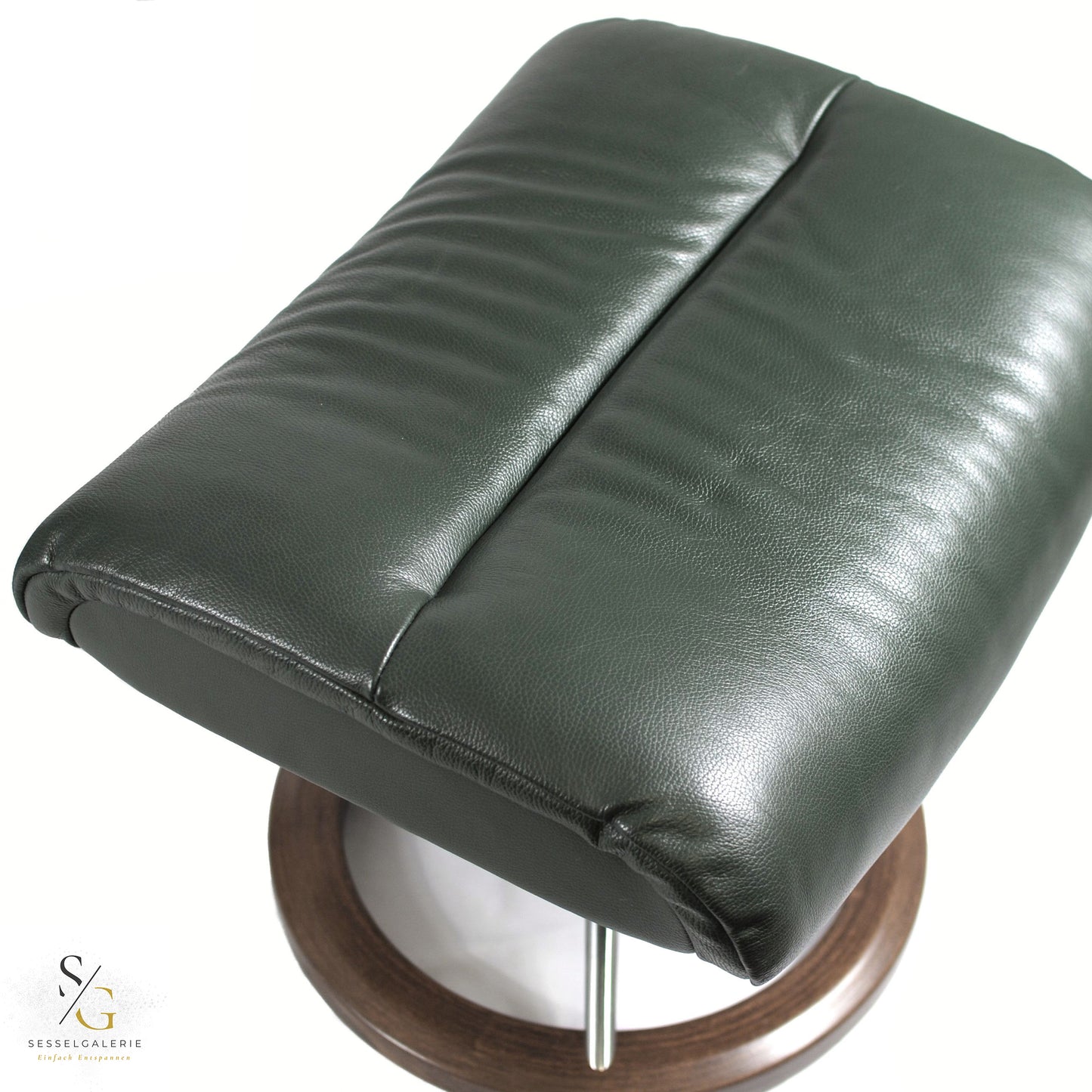 Stressless View (S) Signature Base + Hocker