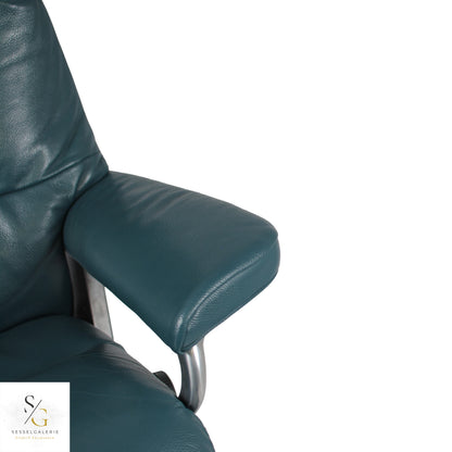 Stressless View (M) Signature Base + Hocker