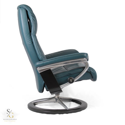 Stressless View (M) Signature Base + Hocker