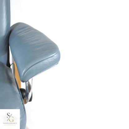 Stressless Aura (L) Signature Base + Hocker