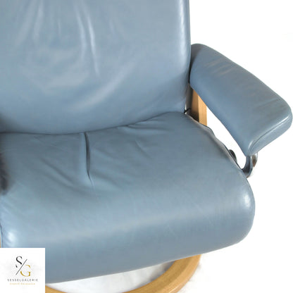 Stressless Aura (L) Signature Base + Hocker