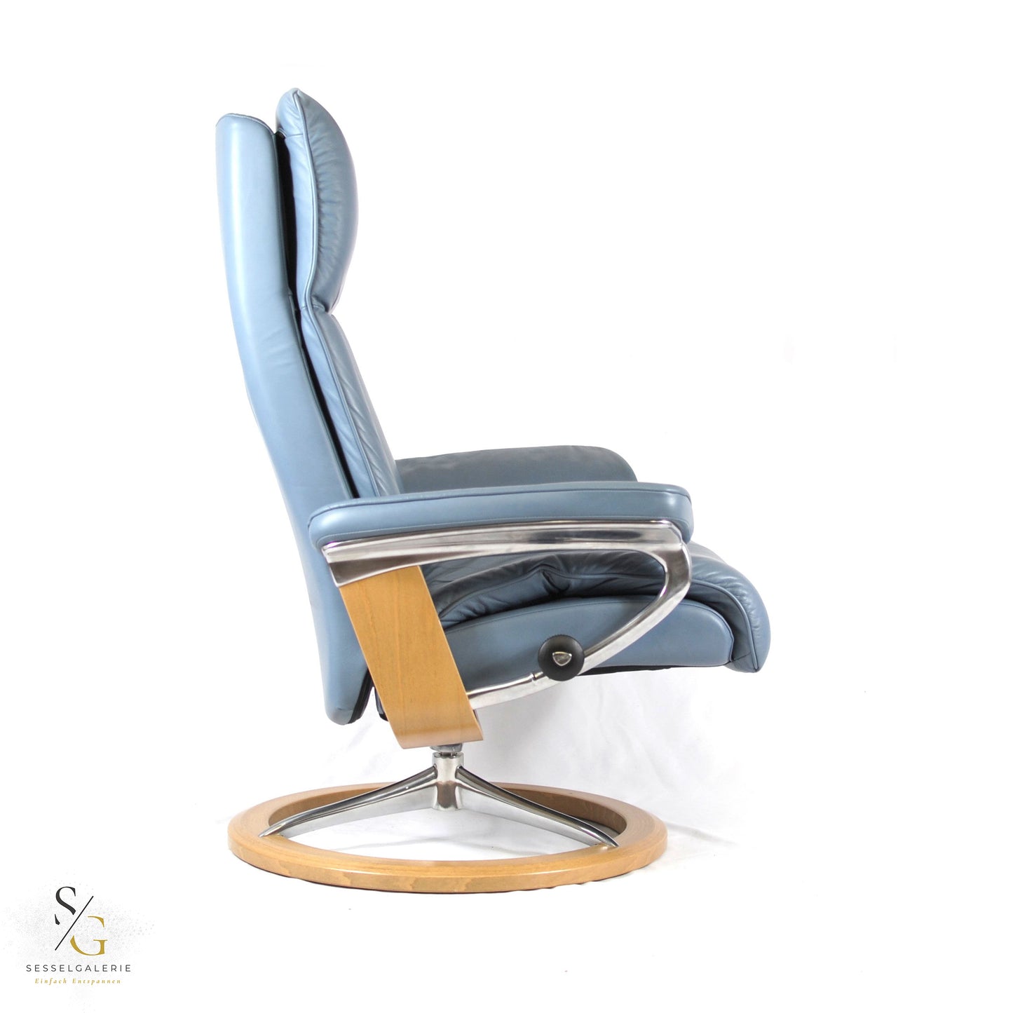 Stressless Aura (L) Signature Base + Hocker