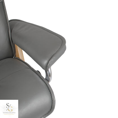 Stressless Admiral (L) Signature Base + Hocker
