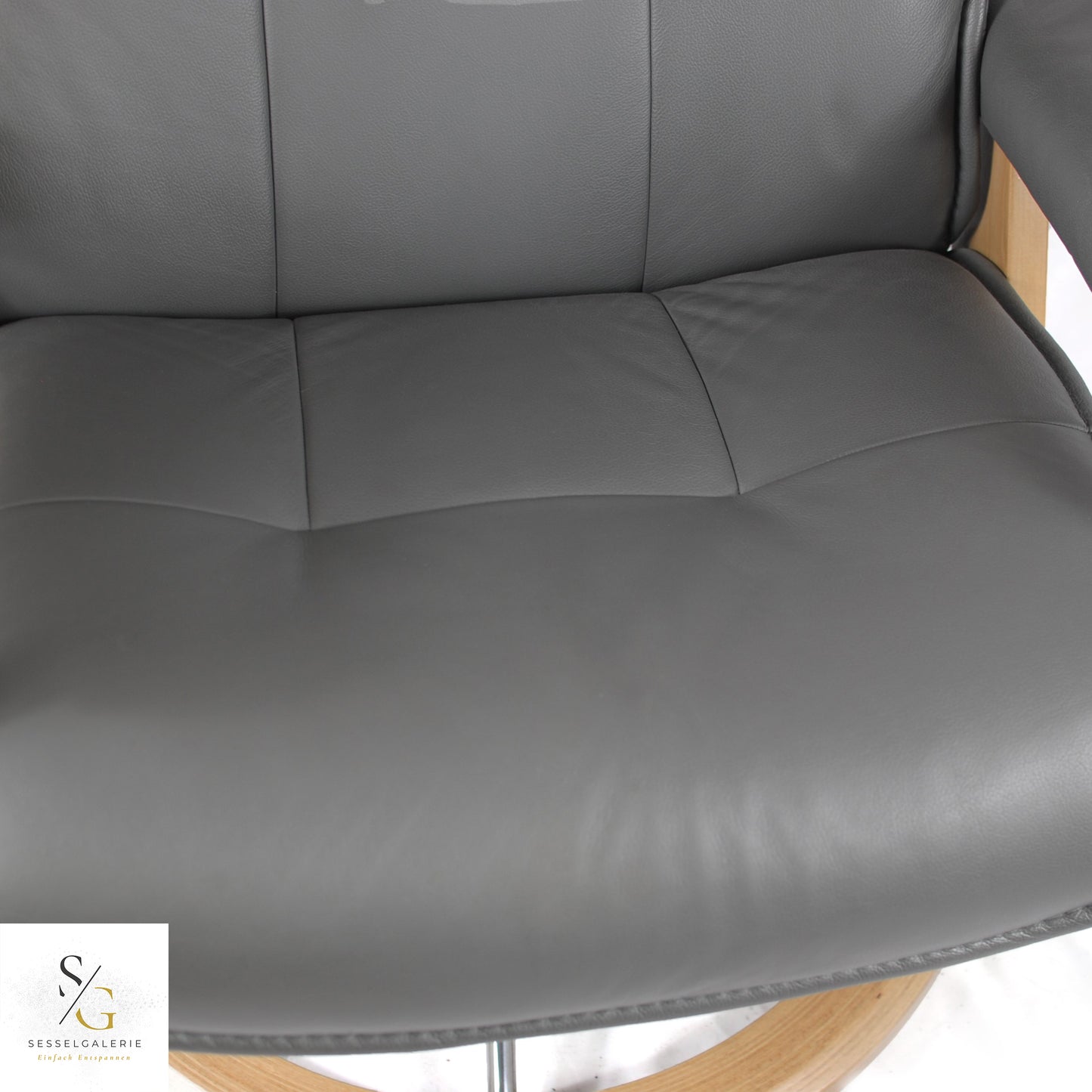 Stressless Admiral (L) Signature Base + Hocker