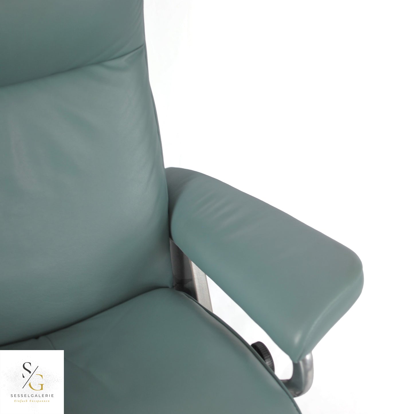 Stressless Aura (S) Signature Base + Hocker