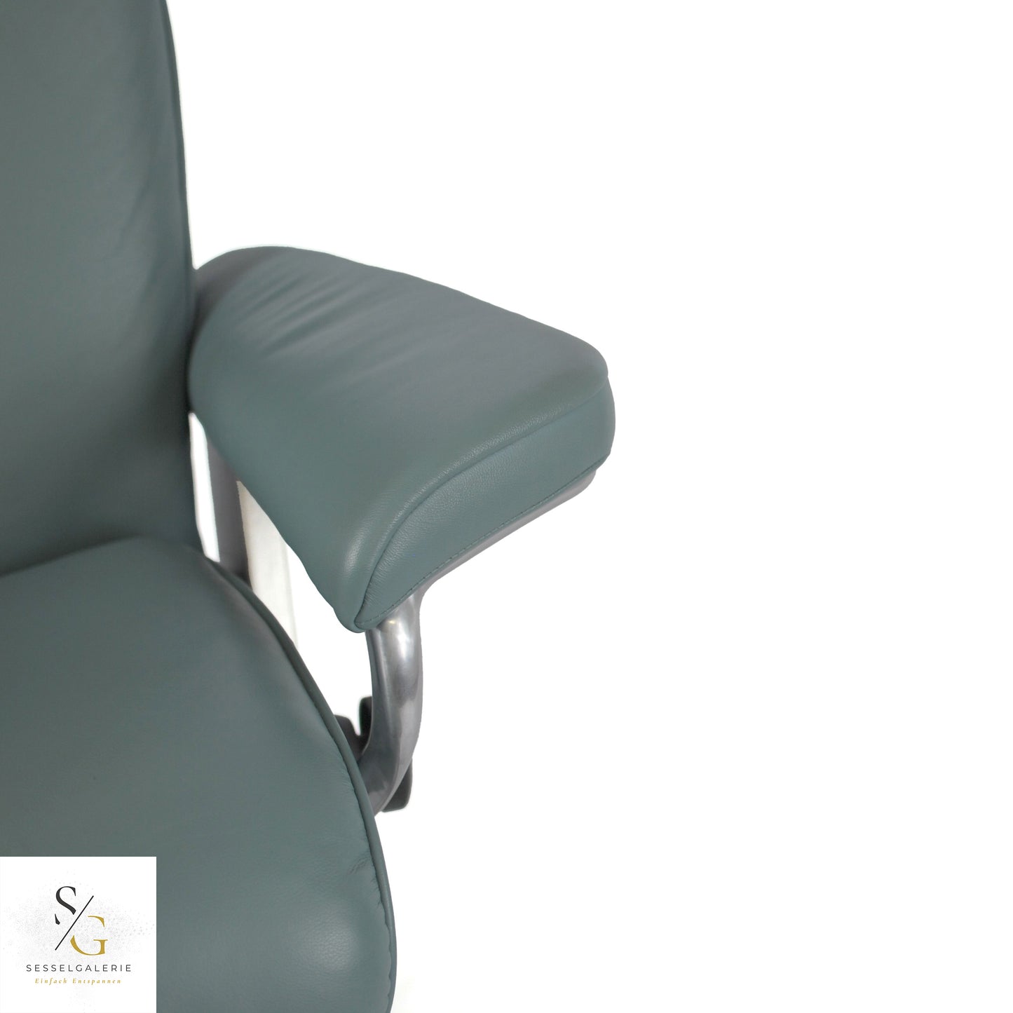 Stressless Aura (S) Signature Base + Hocker