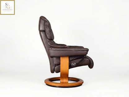 Stressless Reno (M) Classic Base + Hocker