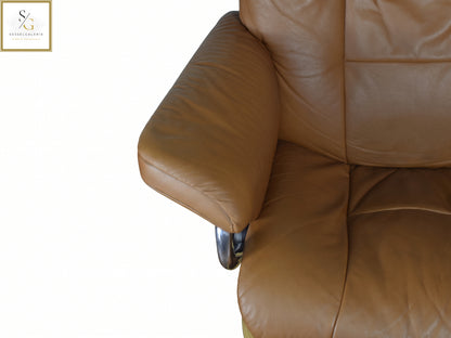 Stressless Mayfair (M) Signature Base + Hocker