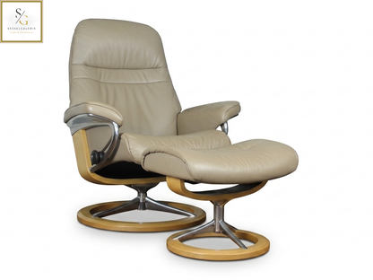 Stressless Sunrise (M) Signature Base + Hocker