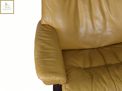 Stressless Sunrise (M) Classic Base + Hocker