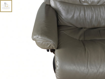 Stressless Voyager (L) Classic Base + Hocker