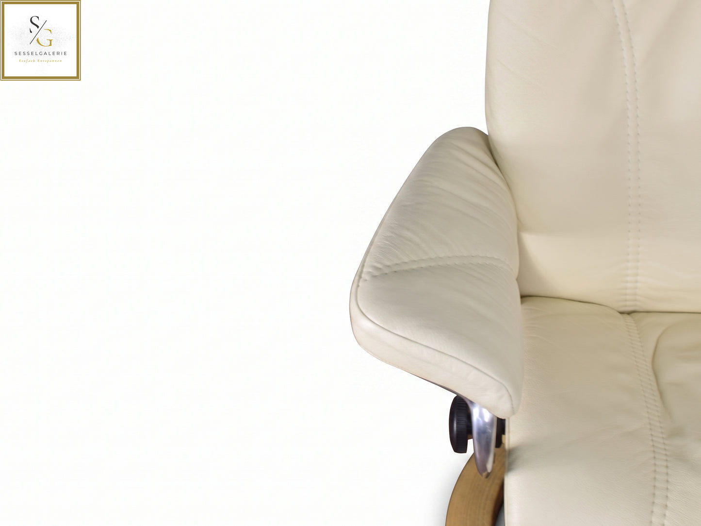 Stressless Consul (M) Signature Base + Hocker