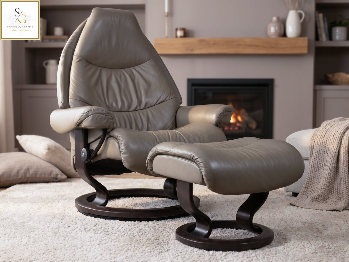 Stressless Voyager (L) Classic Base + Hocker