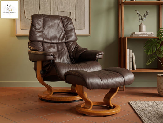 Stressless Reno (M) Classic Base + Hocker
