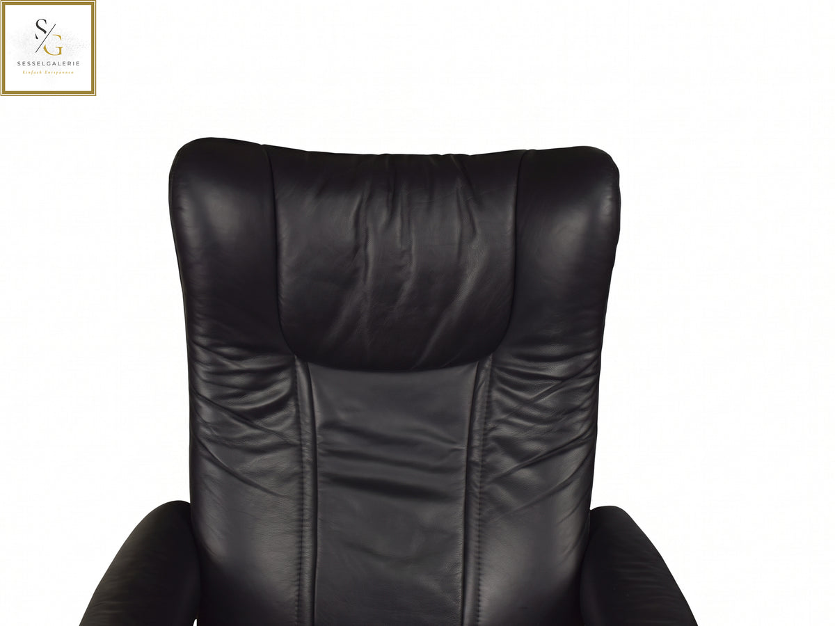 Stressless Wing (M) Classic Base + Hocker