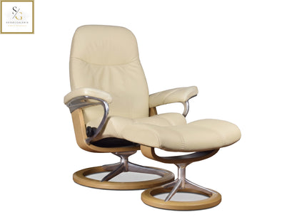 Stressless Consul (M) Signature Base + Hocker