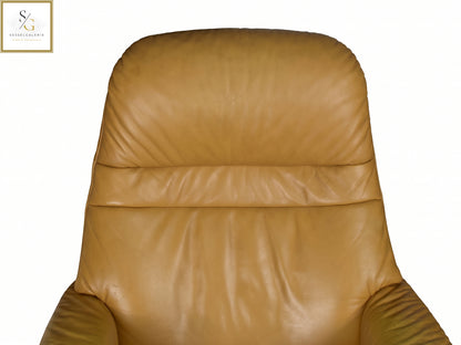 Stressless Sunrise (M) Classic Base + Hocker