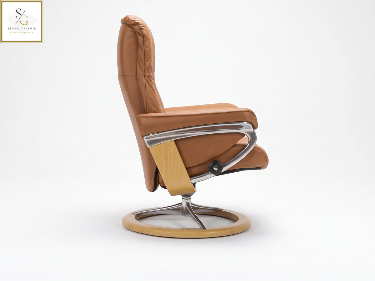 Stressless Mayfair (M) Signature Base + Hocker