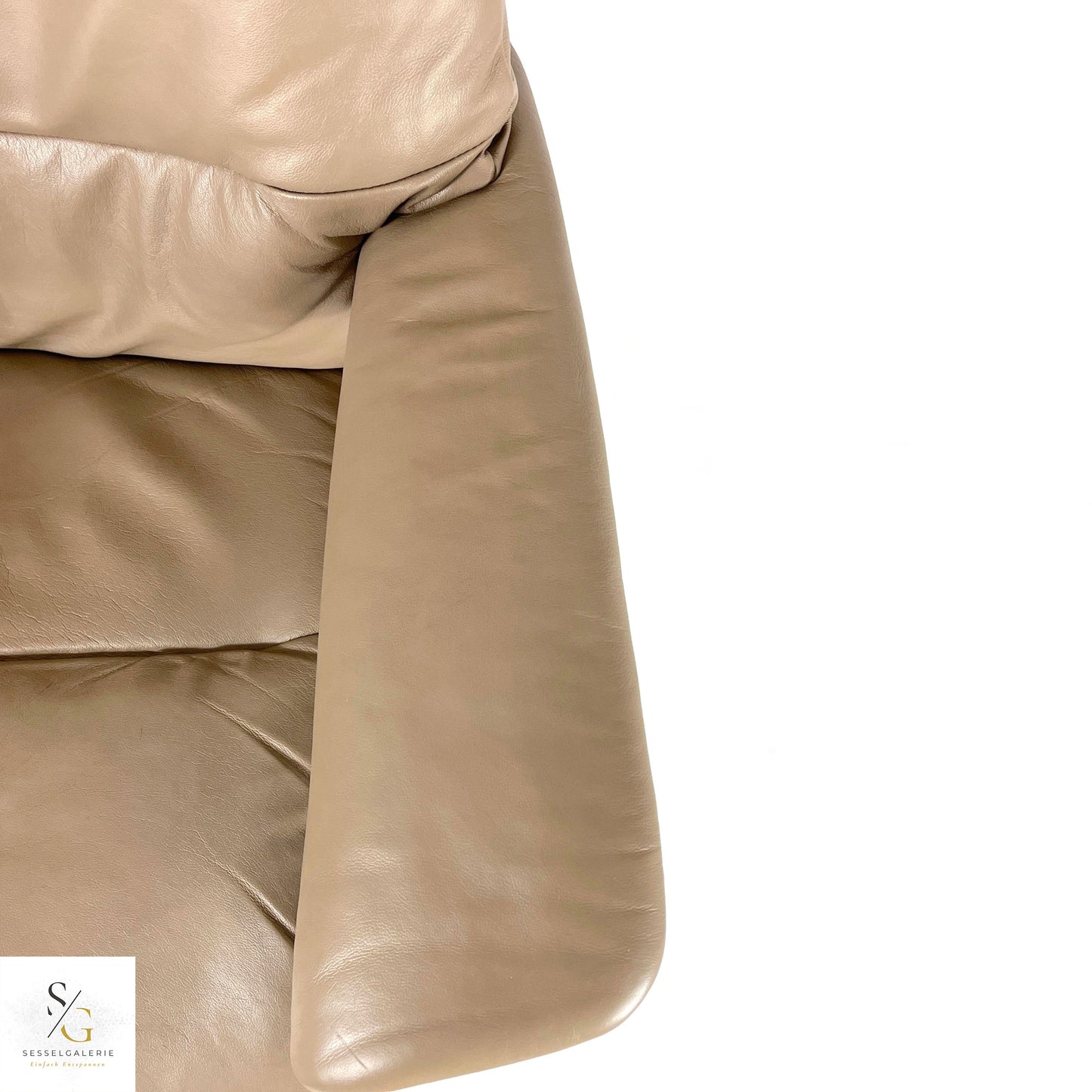 Stressless View (M) Signature Base + Hocker